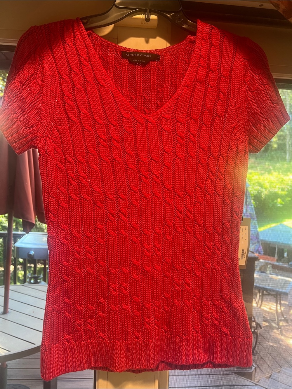 NWT Adrienne Vittadini Cable-Knit V-Neck Short Sleeve 100% Silk Sweater. Small